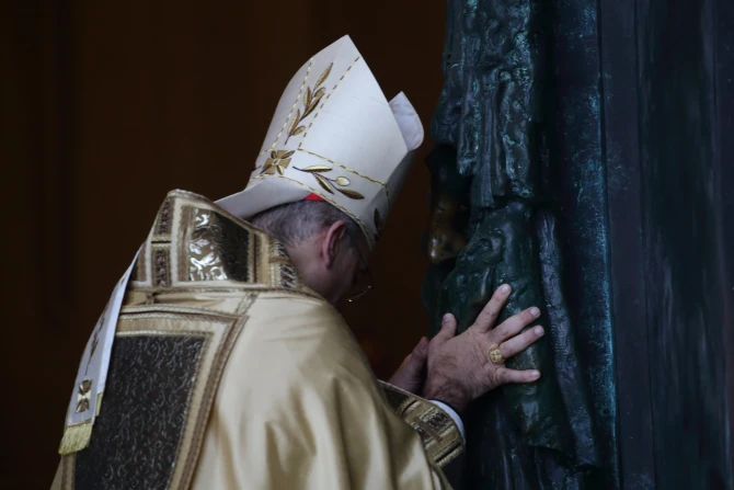 Lateran Holy Door opens as Rome’s jubilee journey continues