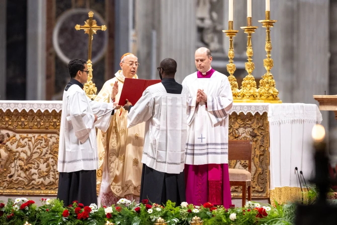 Pope Francis was ‘faithful to his mission,’ cardinal says at ninth Novendiales Mass