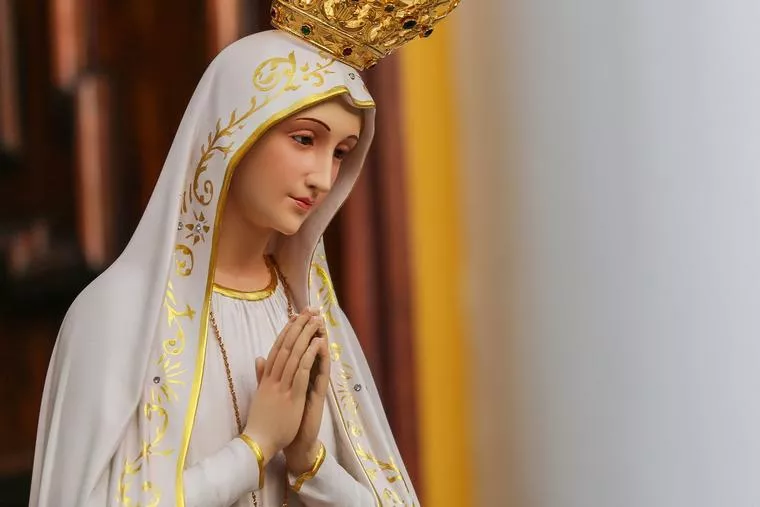Cardinals Burke and Sarah Back Global Push for First Saturday Devotion at 100 Years
