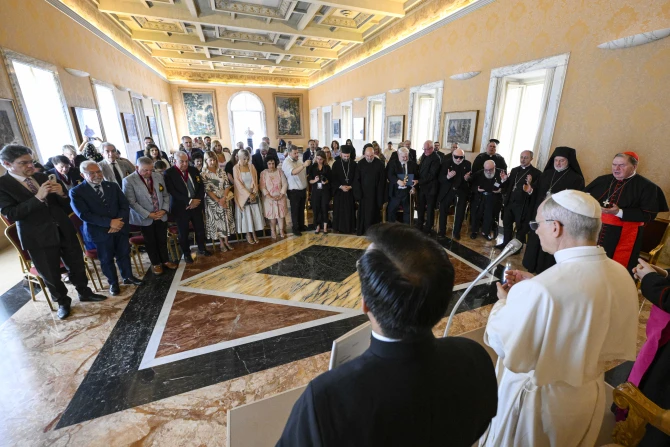 Pope Leo XIV meets with U.S. Orthodox-Catholic pilgrim group at Castel Gandolfo