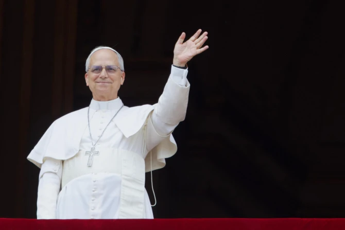 Pope Leo calls on youth to ‘accept the invitation of the Church and Christ the Lord’ in first Regina Caeli